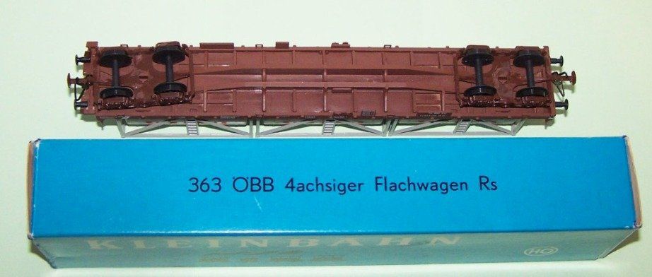 Kleinbahn Modellini di ferrovie: Kleinbahn H0 363: Flachwagen Rs, ÖBB mit 3 Hoyer Container – Usato da Brüttisellen venduto da Rentner44zh 3