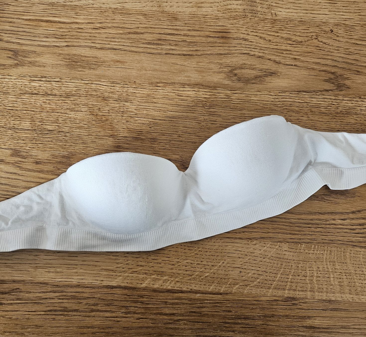 Autres dessous: soutien-gorge 75A – D'occasion à Vétroz par sas_yln5