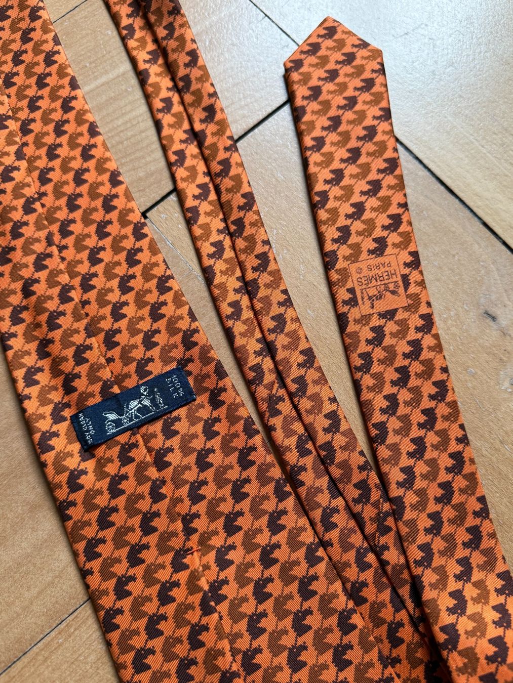 Hermès Krawatten: HERMÈS - Seide Krawatte orange mit Pferden – Neu (gemäss Beschreibung) aus Zürich von Diazaio 2