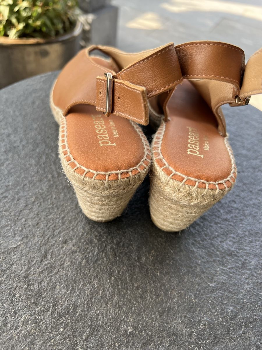 Scarpe da donna: Leder Sandalen mit Keilabsatz neu – Nuovo (secondo la descrizione) da Döttingen venduto da Steinklopferin 2