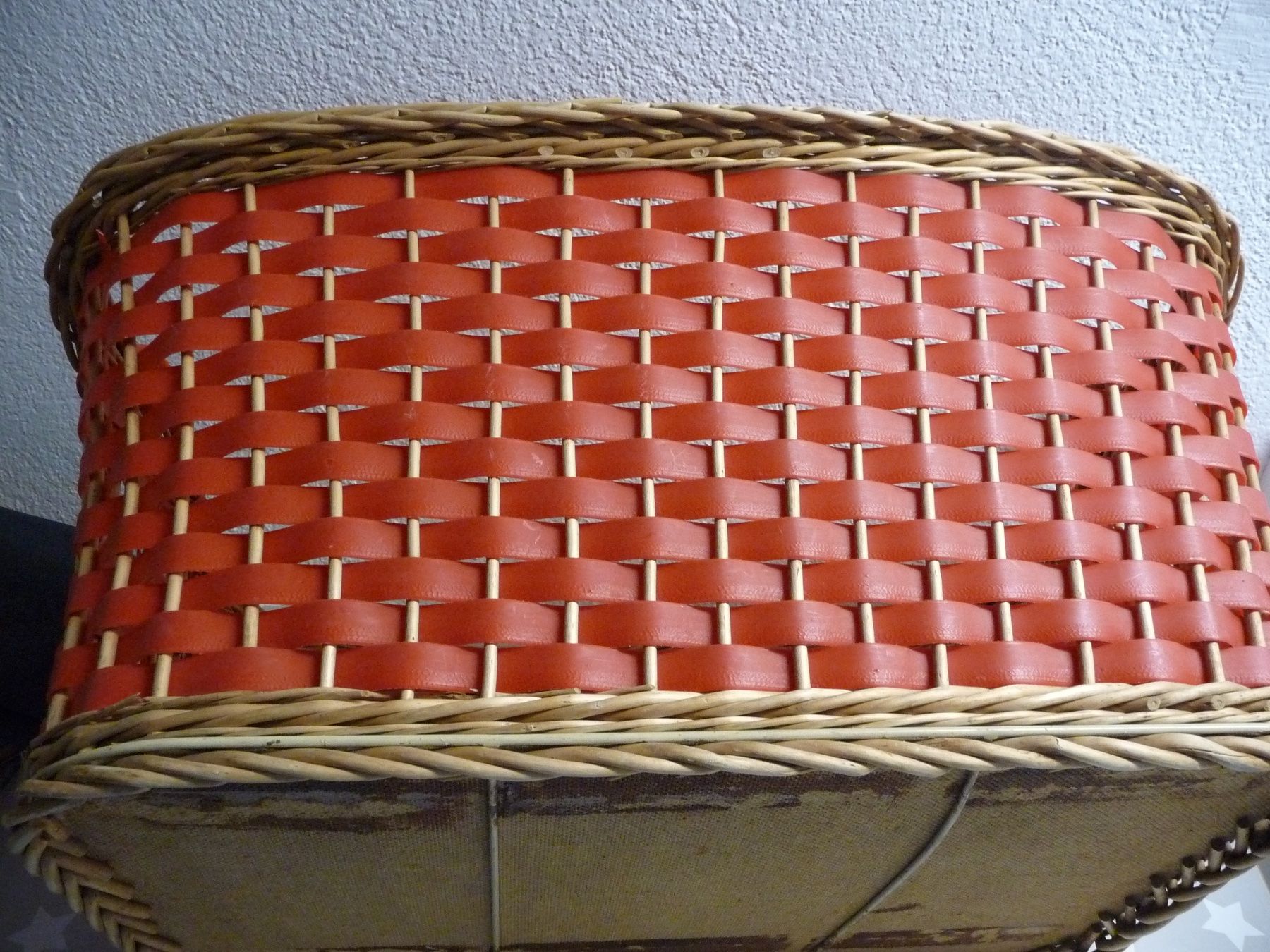 Altro per la casa: Zeine Weide und rotes Material ? – Usato da Rafz venduto da Powacaddy 1