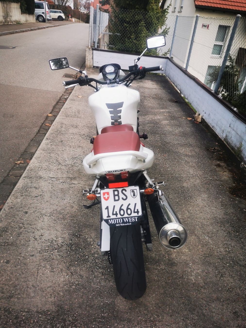 Suzuki Strada: Suzuki SV650 ABS – Usato da Basel venduto da Irinamirella 4
