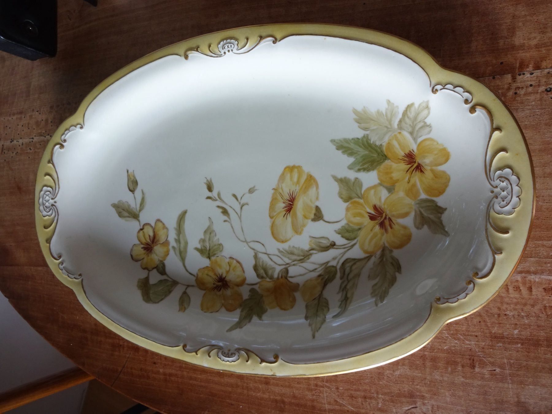 Piatti di portata: Spargel- Servierplatte handgemalt u.signiert, Unikat!!!! – Usato da Winterthur venduto da 1956ingi