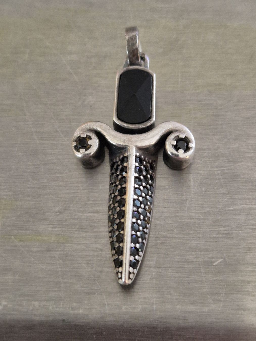 Ciondoli: Anhänger Dolch Silber Steinen Schmuck – Usato da Russikon venduto da eunicetungol