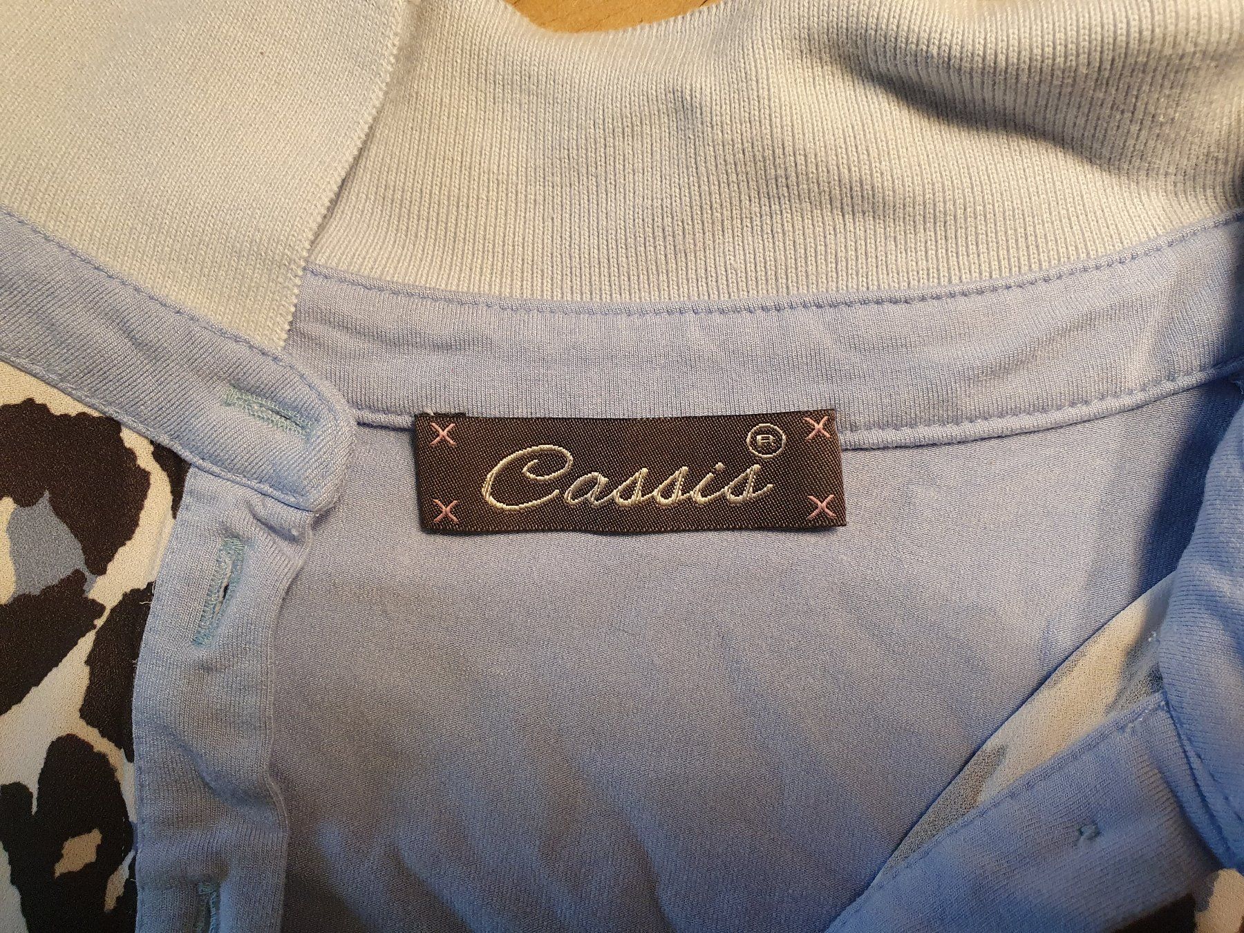 Kleider: arbeits t-shirt damen cassis – Gebraucht aus Zürich von loosebone 1