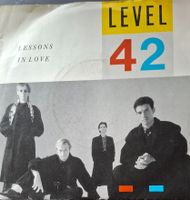 Vinyl Single Level 42 - Lessons In Love
