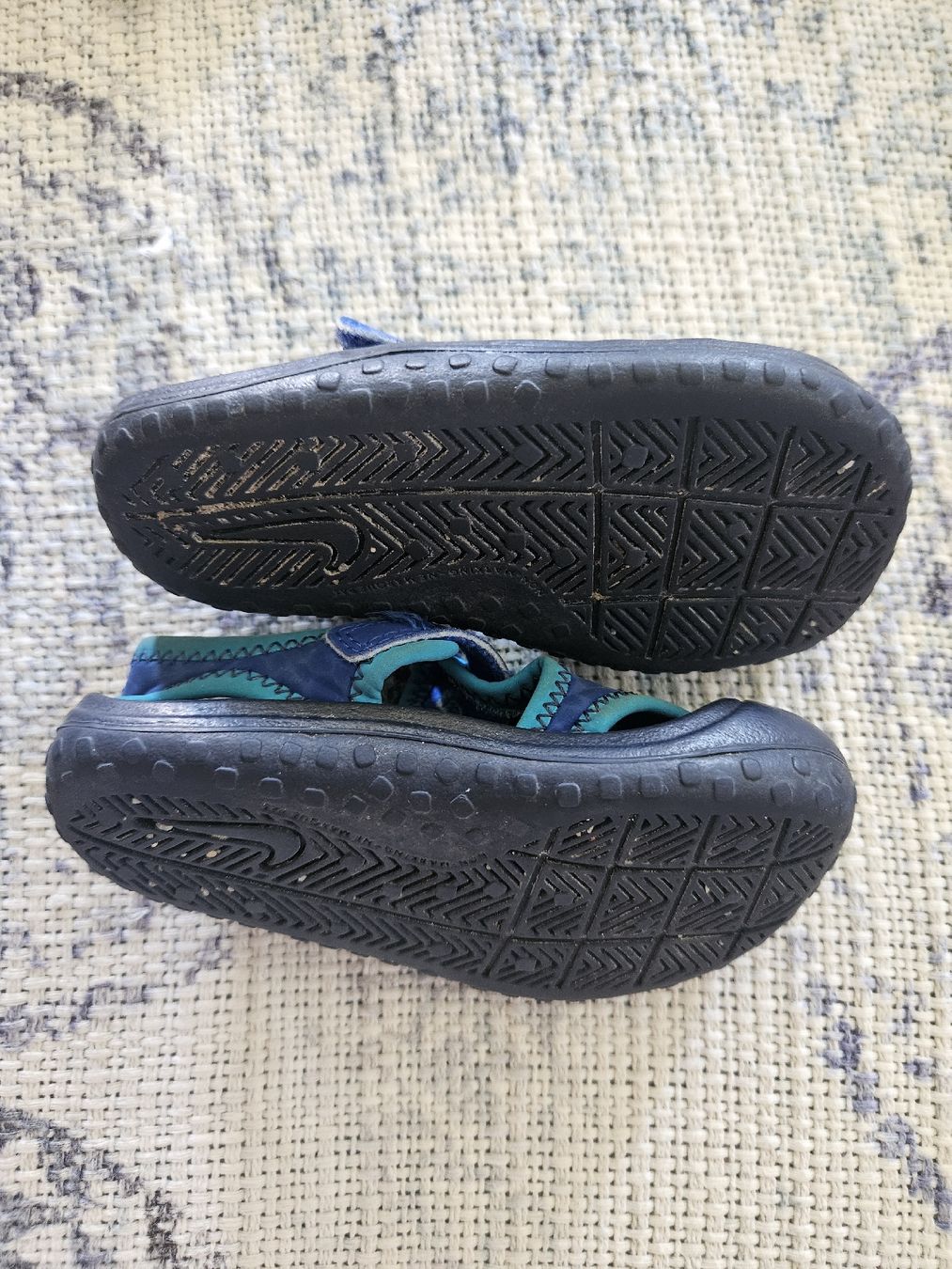 Nike Scarpe per ragazzi: Nike Badeschuhe Wasserschuhe 22 – Usato da Zürich venduto da Kris8050 2