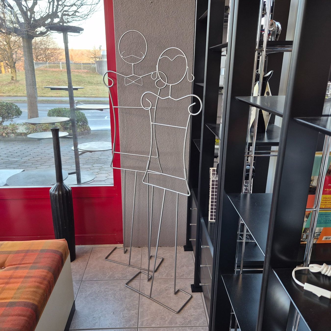 Guardaroba: Man Coat Rack Kleiderständer Garderobe Junge / Mann Metall – Usato da Nottwil venduto da Wondewa-Shop 9