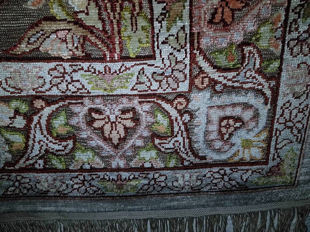 Tappeti: Seidenteppich Hereke – Usato da Waltensburg/Vuorz venduto da Buddhas 4