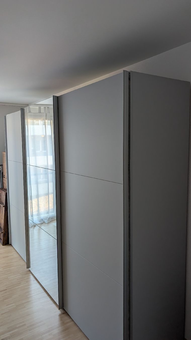 Armoires: Kleiderschrank 3 Meter – Neuf (Voir description) à Meilen par YNWA_1892