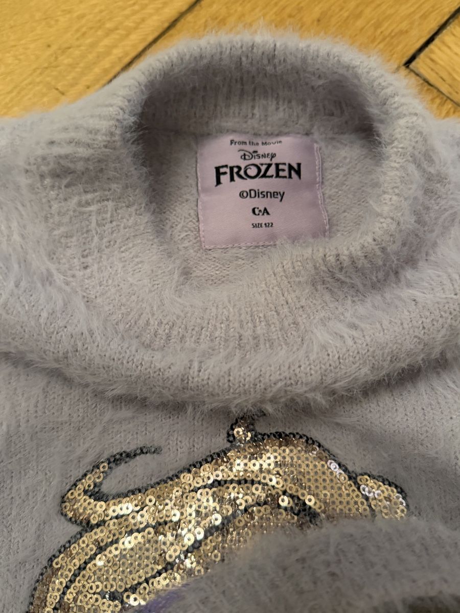 C&A Pullover & Sweatshirts: Pullover Frozen Elsa pailletten C&A Grösse 110 – Gebraucht aus Bern von Elisa64 3
