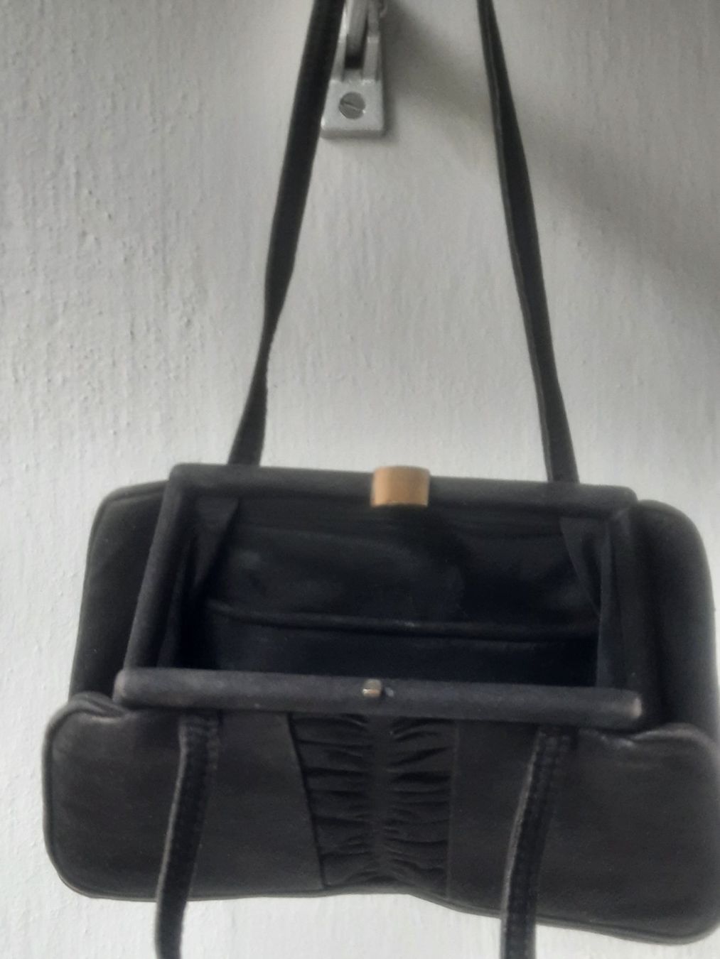 Taschen für Damen: Handtasche,Samt schwarz,  40er Jahre. – Gebraucht aus Zürich von maheKarpf 1