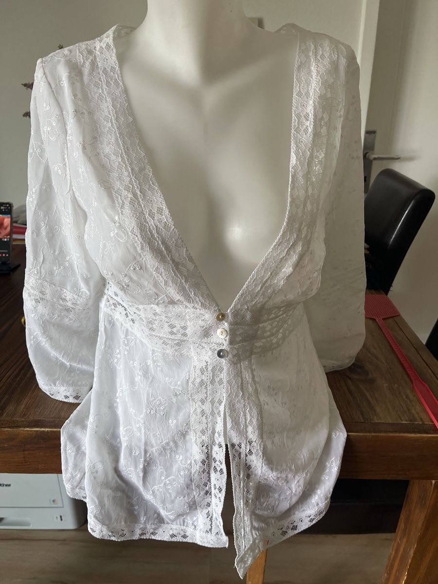Tuniche: Blouse blanche dentelle Lino Tesini taille 40 NEUVE  – Nuovo (secondo la descrizione) da Kloten venduto da Vermicelles