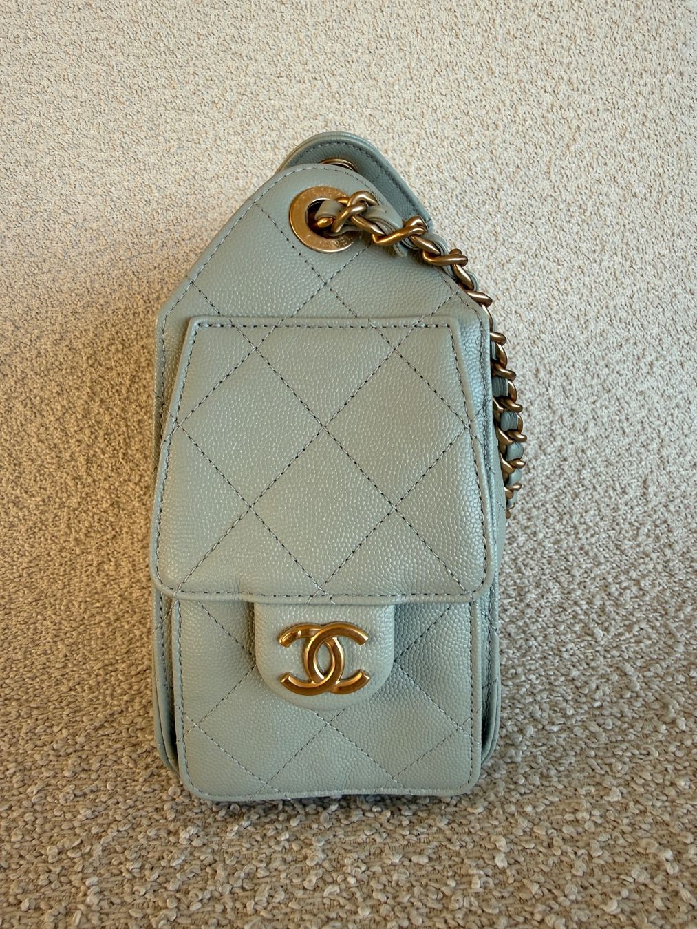Chanel Sacs femmes: Chanel 25 mini light green – D'occasion à Schindellegi par Kar_5zrb 5