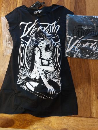 Vixxsin T-Shirts schwarz mit Print, Grösse S und M