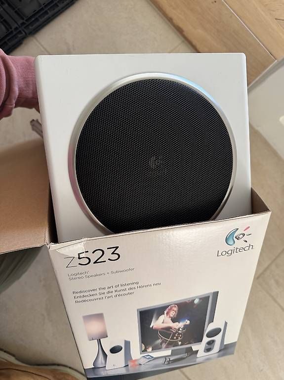 Casse acustiche: Logitech Lautsprecher mit Subwoofer 40W – Usato da Zürich venduto da Hanglooi 2