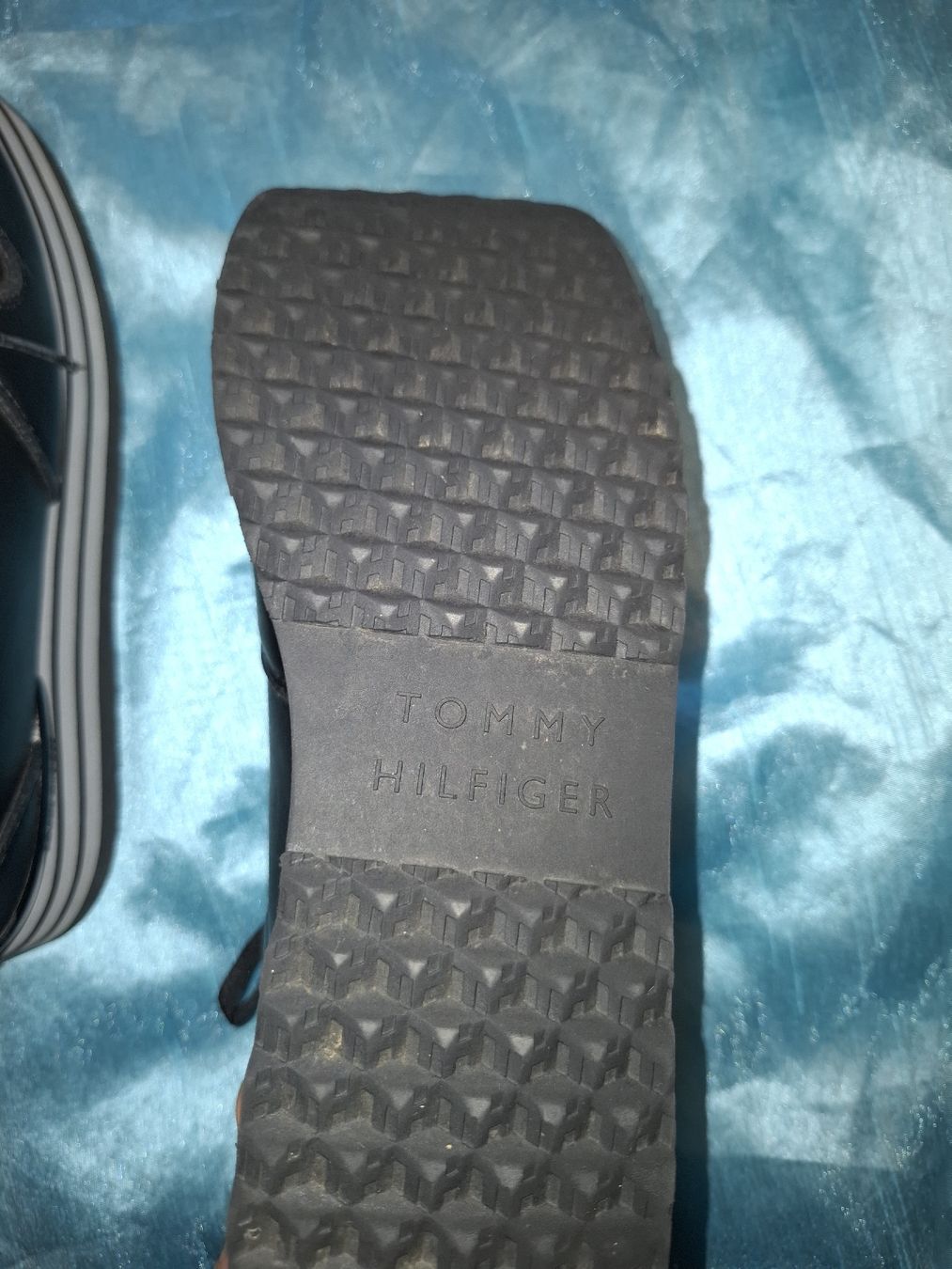 Tommy Hilfiger Damenschuhe: Baskets Plateforme Tommy Hilfiger Noires - Taille 36  – Neu (gemäss Beschreibung) aus Le Locle von QUALI-PRIX 8