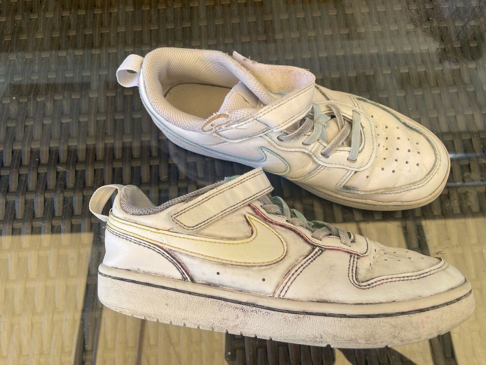 Nike Scarpe da uomo: Nike Sneaker weiss elastische Schnürung Klett 35 – Usato da Bergdietikon venduto da antovale