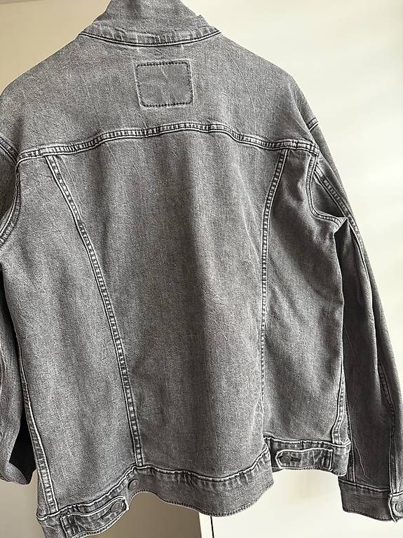 Jeans: Giubbotto jeans Levi Strauss – Gebraucht aus Massagno von mar_htl6 2