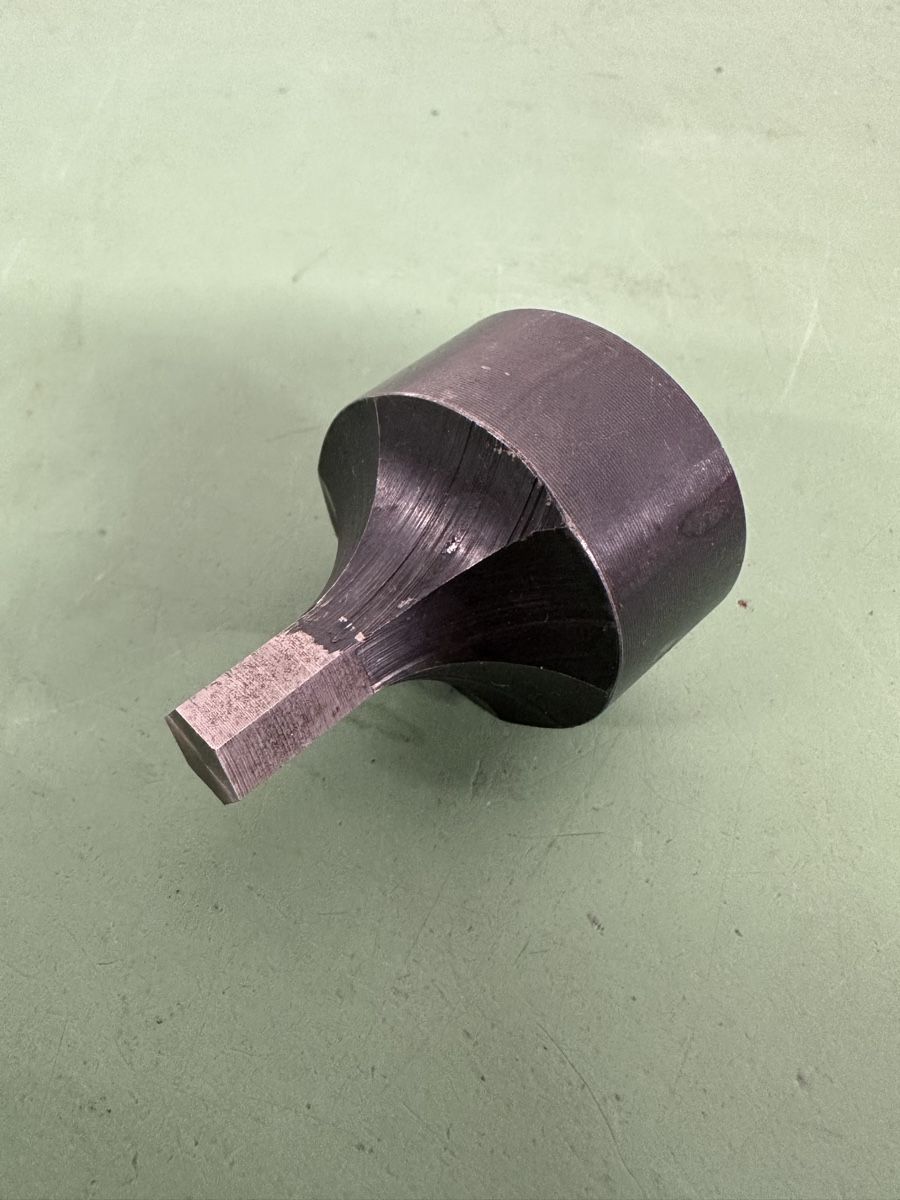 Tutti gli attrezzi: Dead Hexagon Hole Broach Tool – Usato da Aarberg venduto da SNMachines