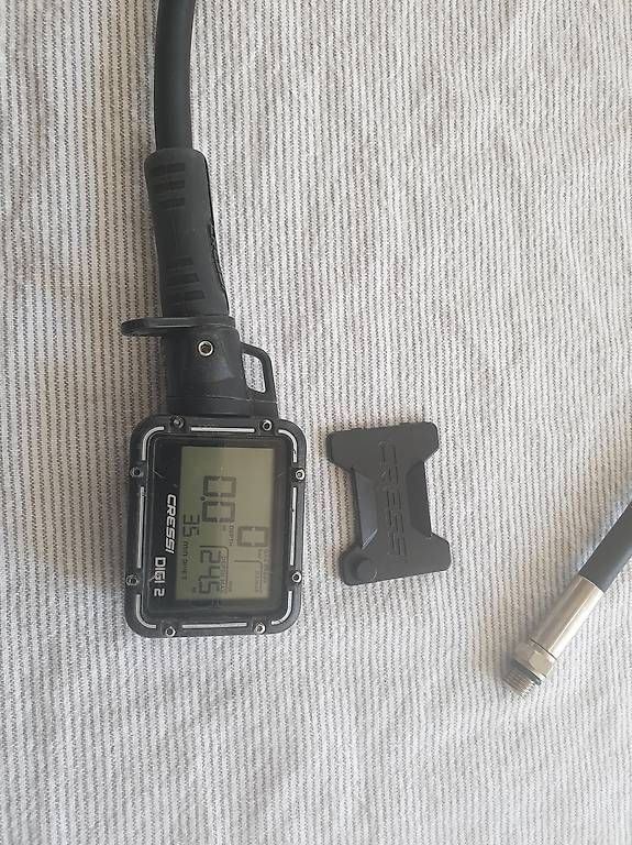 Cressi Respiratori & Giubbotti: Finimeter Dici 2 von Cressi – Usato da Laupen BE venduto da Coolsurfer