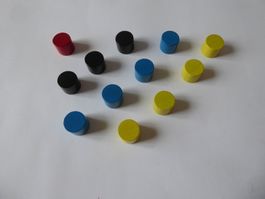 12 Spielsteine, 2 Würfel zu Spiel Nomadi,1987, Reinh. Wittig
