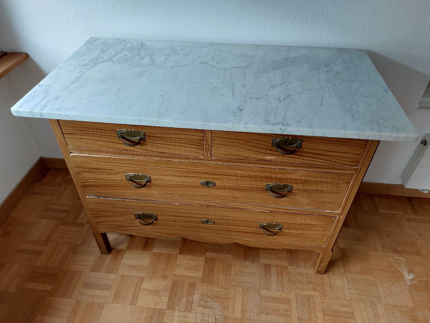 Commodes: Kommode Gründerzeit mit Marmorplatte – D'occasion à Dornach par Nadjeffel 1
