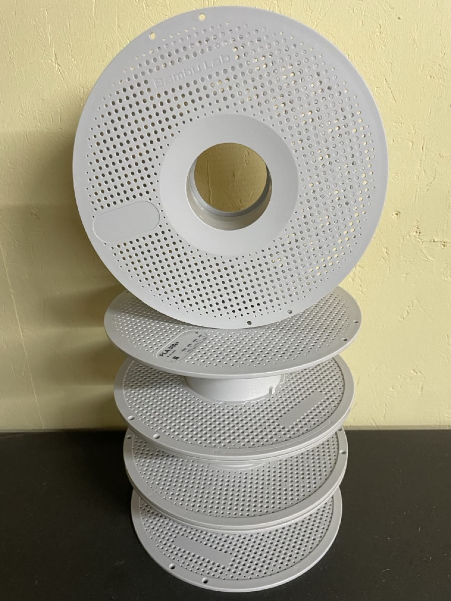 Bambu Lab Filament: 4x Bambu Lab Leerspulen – Gebraucht aus Chironico von car_r766