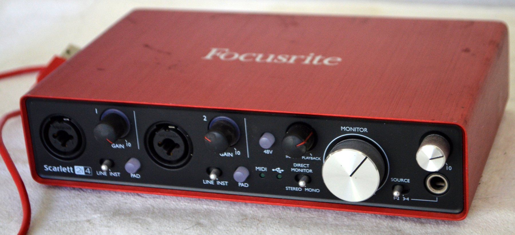 Focusrite Studioequipment: Nemko Focusrite Scarlett  2i4 Interface – Gebraucht aus Collonges von arashee 2