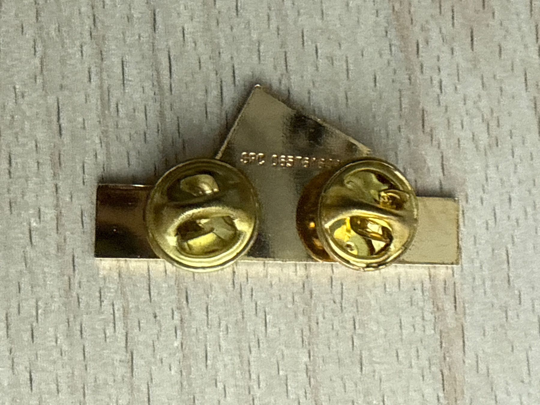 Plaquettes & Badges: Pin Flumserberg Einfach Ferien – D'occasion à Glattbrugg par Schweigmatt 1