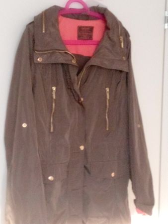 Neue Outdoor/Wanderjacke Marke: Chicorée Grösse M