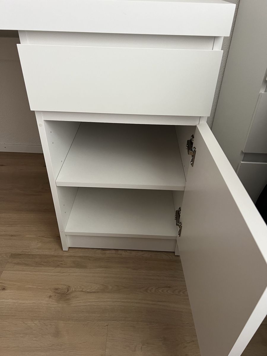 Scrivanie: Ikea Schreibtisch Malm – Usato da Dottikon venduto da Corkoc11 2