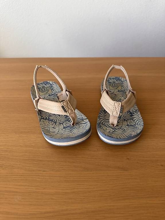 Chaussures filles: Reef Sandalen – D'occasion à Bergdietikon par chesauxlido 1