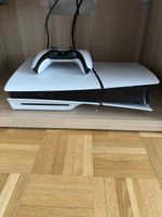 Console Sony PlayStation 5 avec accessoires en bon état 