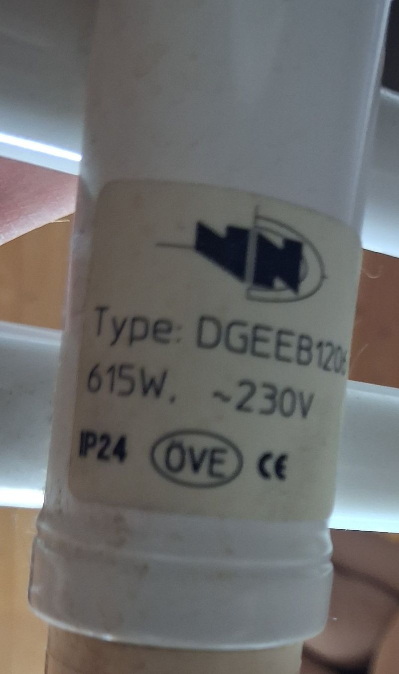 Radiateurs: Badheizkörper elektrisch 615W – D'occasion à Hägendorf par Andy_11 4