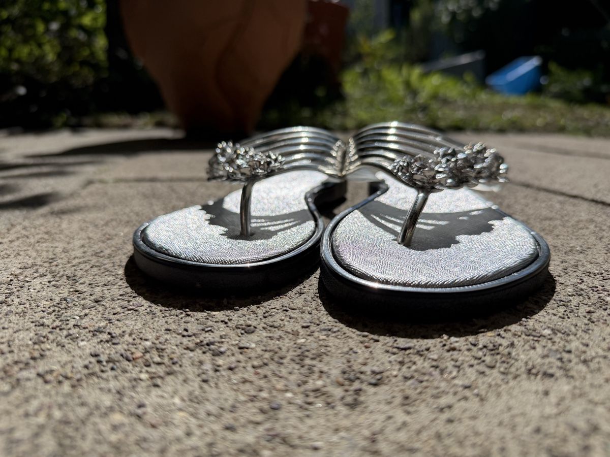 Chaussures femmes: Flip Flops silber Grösse 36 – Neuf (Voir description) à Zürich par Fuxion 1