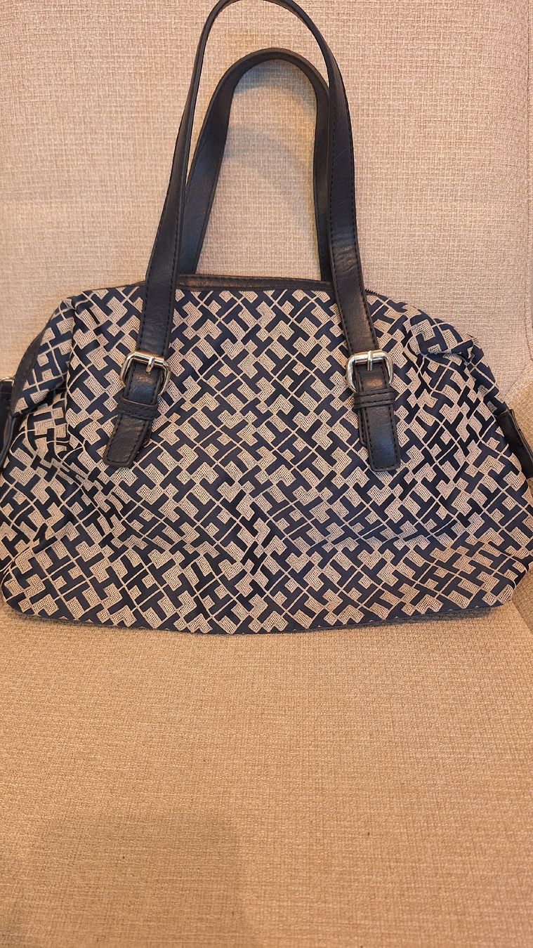 Tommy Hilfiger Borse: Vintage Tommy Hilfiger Tasche – Nuovo (secondo la descrizione) da Zürich venduto da joh_5qf9 3