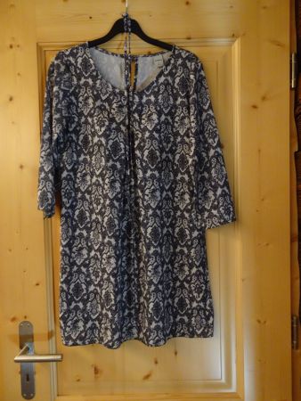 Hübsches Hängerchen Kleid von Zebra Gr. S - 260356