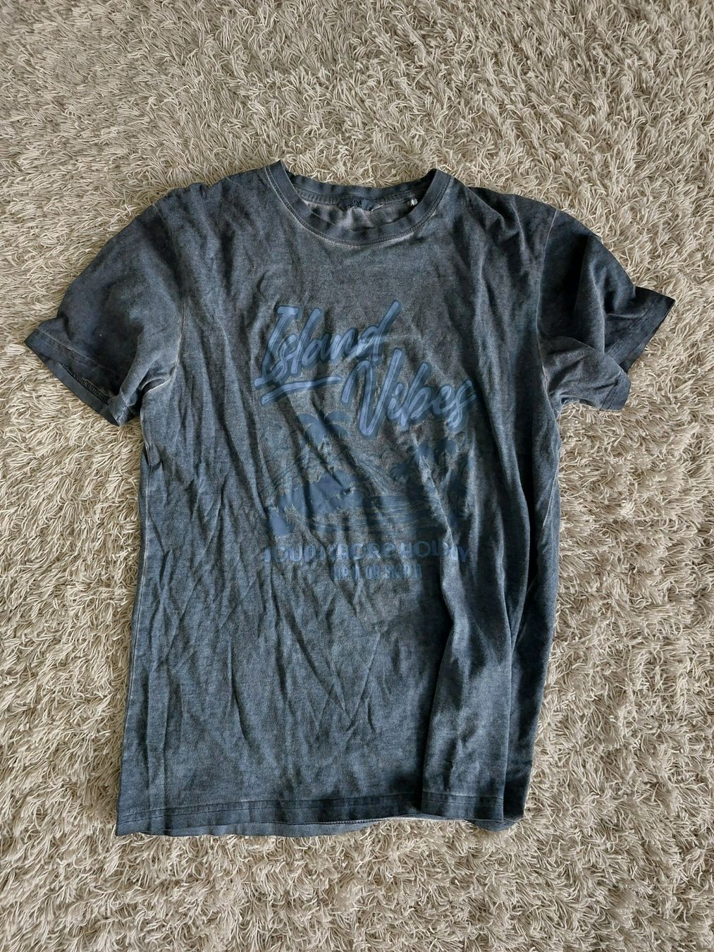T-Shirts: T-Shirt mit Aufdruck grau – Gebraucht aus Neftenbach von lor_7thq