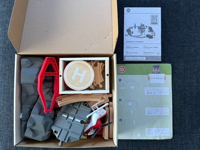 Giocattoli: Playtive Eisenbahn-Set - Feuerwehr, 47-teilig – Usato da Lostorf venduto da Nick1258 2