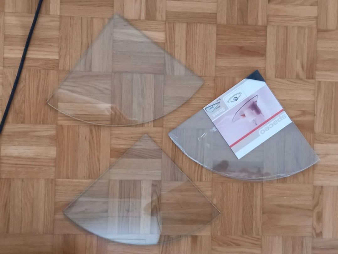 Scaffali: Glas-Eckregal – Usato da Bachenbülach venduto da Dominik-20