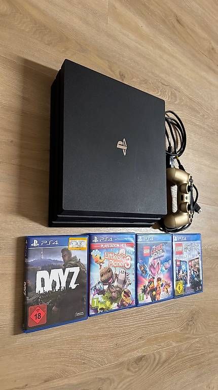 Sony Consoles: Playstation 4 (PS4) mit einem Controller und 4 Spielen – D'occasion à Kaiseraugst par Knoepfle83 1