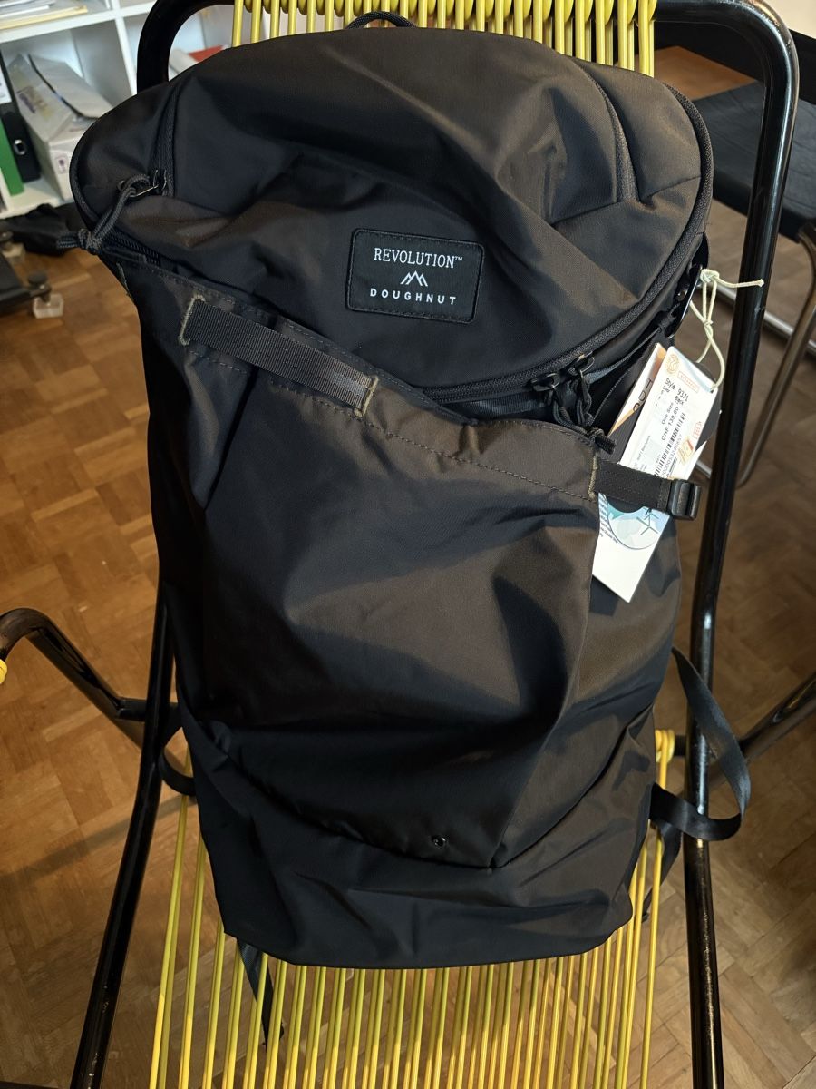 Rucksäcke: Revolution Doughnut Rucksack Backpack – Neu und originalverpackt aus Biel/Bienne von dozon11