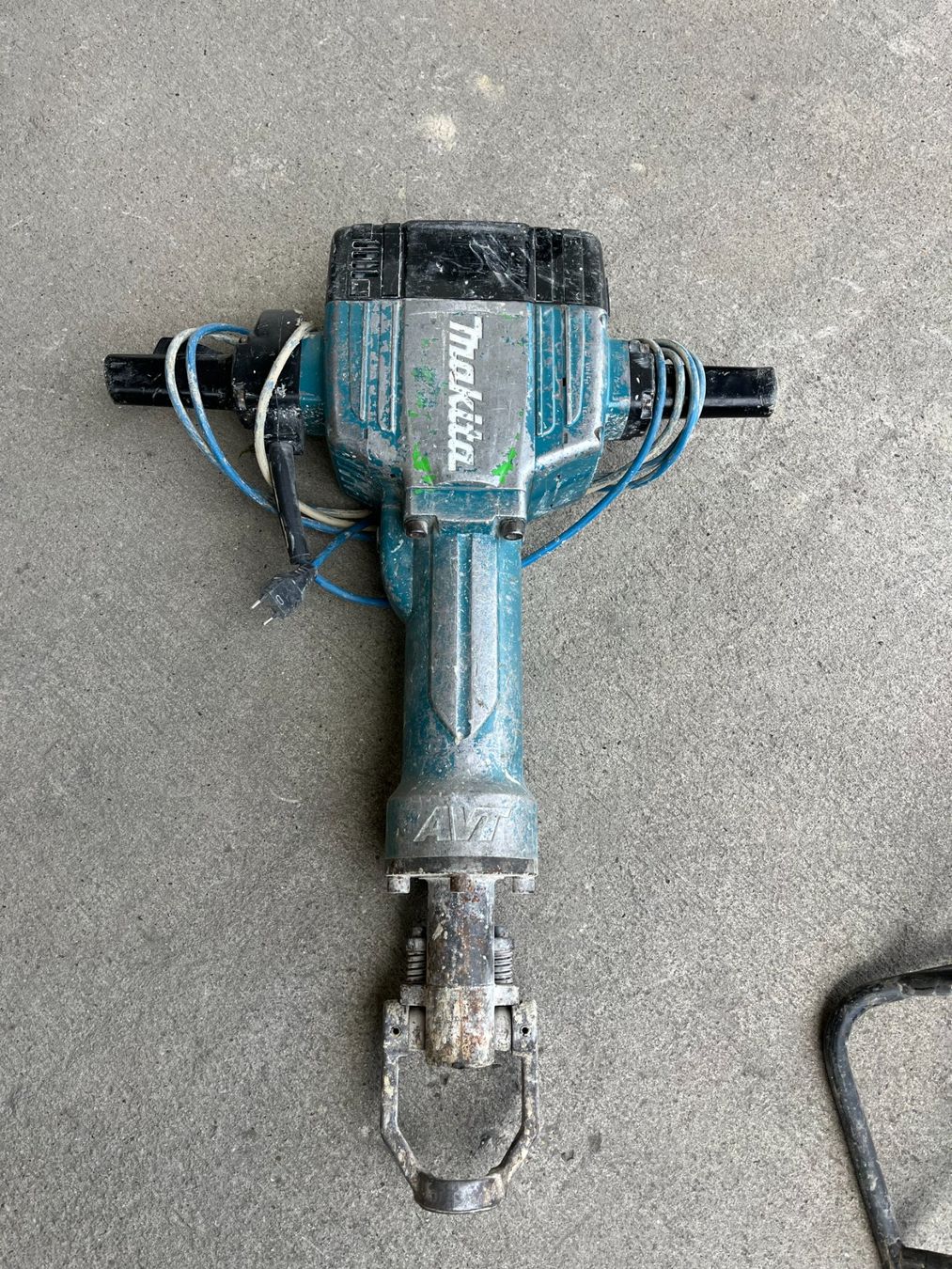 Makita Tutte le macchine: Abbruchhammer/Stemmhammer Makita HM1810 – Usato da Trogen venduto da pippo_9043 1