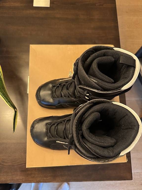 Chaussures hommes: Snowboardschuhe Gr. 44  – D'occasion à Bellikon par hundred 3