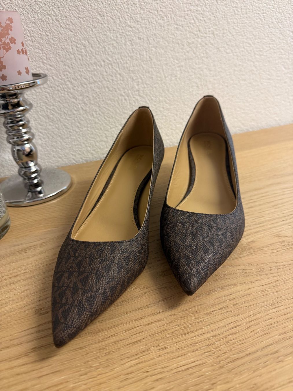 Michael Kors Damenschuhe: Michael Kors Schuhe Gr.40 – Gebraucht aus Visperterminen von ele_8n98