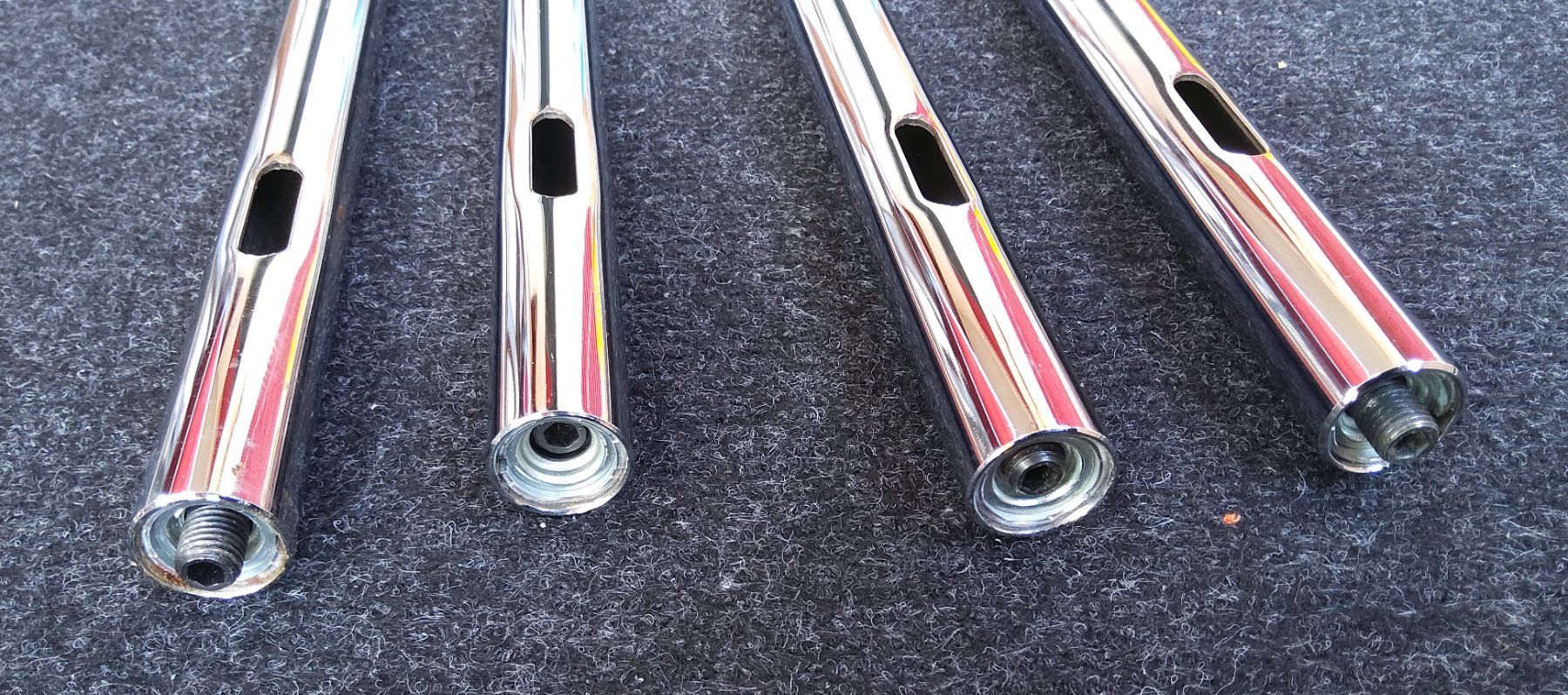 USM Regale: USM Schlitzrohre (50cm) – Gebraucht aus Safnern von Leila2 1
