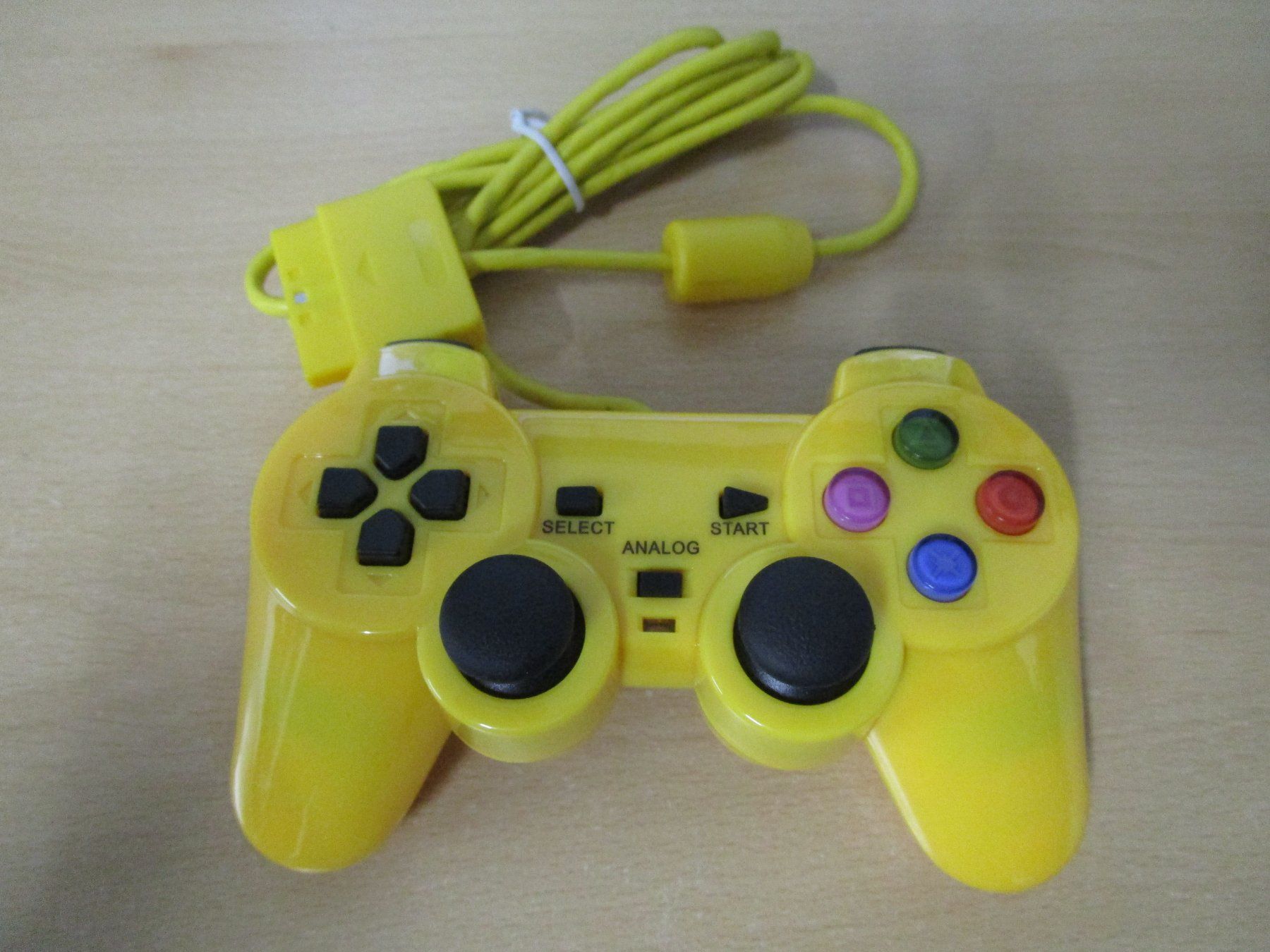 Controller: Playstation 2 Controller Joypad Farbe gelb col - PS2 Neuware – Nuovo e nell'imballaggio originale da Goldau venduto da agestuffer