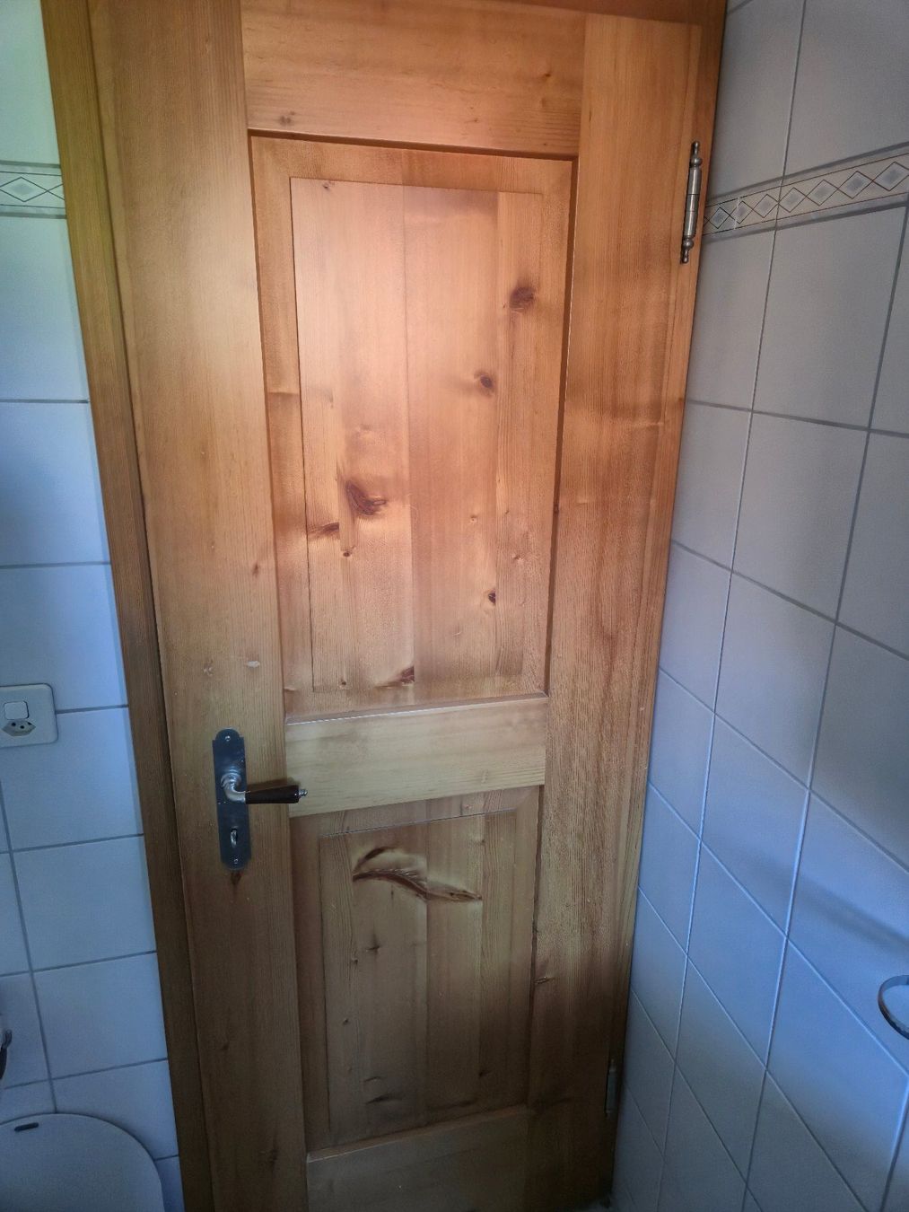Porte: Holztüre mit Vintage Klinke – Usato da Bassersdorf venduto da Ubrunu