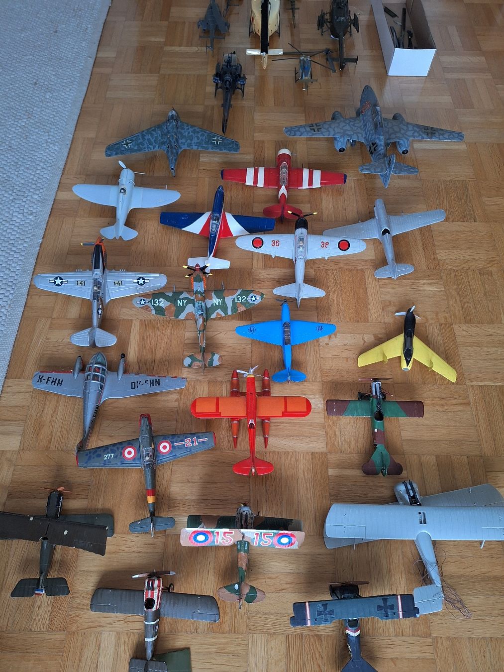 Italeri Modellbausätze & Standmodelle: Konvolut Flugzeugmodelle gebaut – Gebraucht aus Volketswil von Fraskin 3